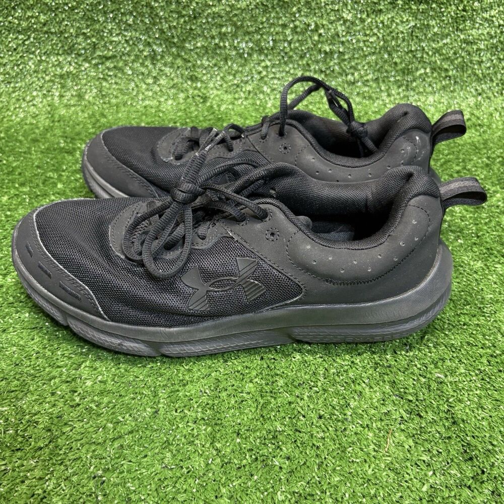 Under Armour Charged Assert 10 4E Wide Triple Black Men's Running Shoes Size 8.5